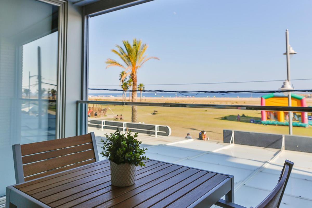 Apartaments Les Palmeres โกมาร์รูกา ภายนอก รูปภาพ
