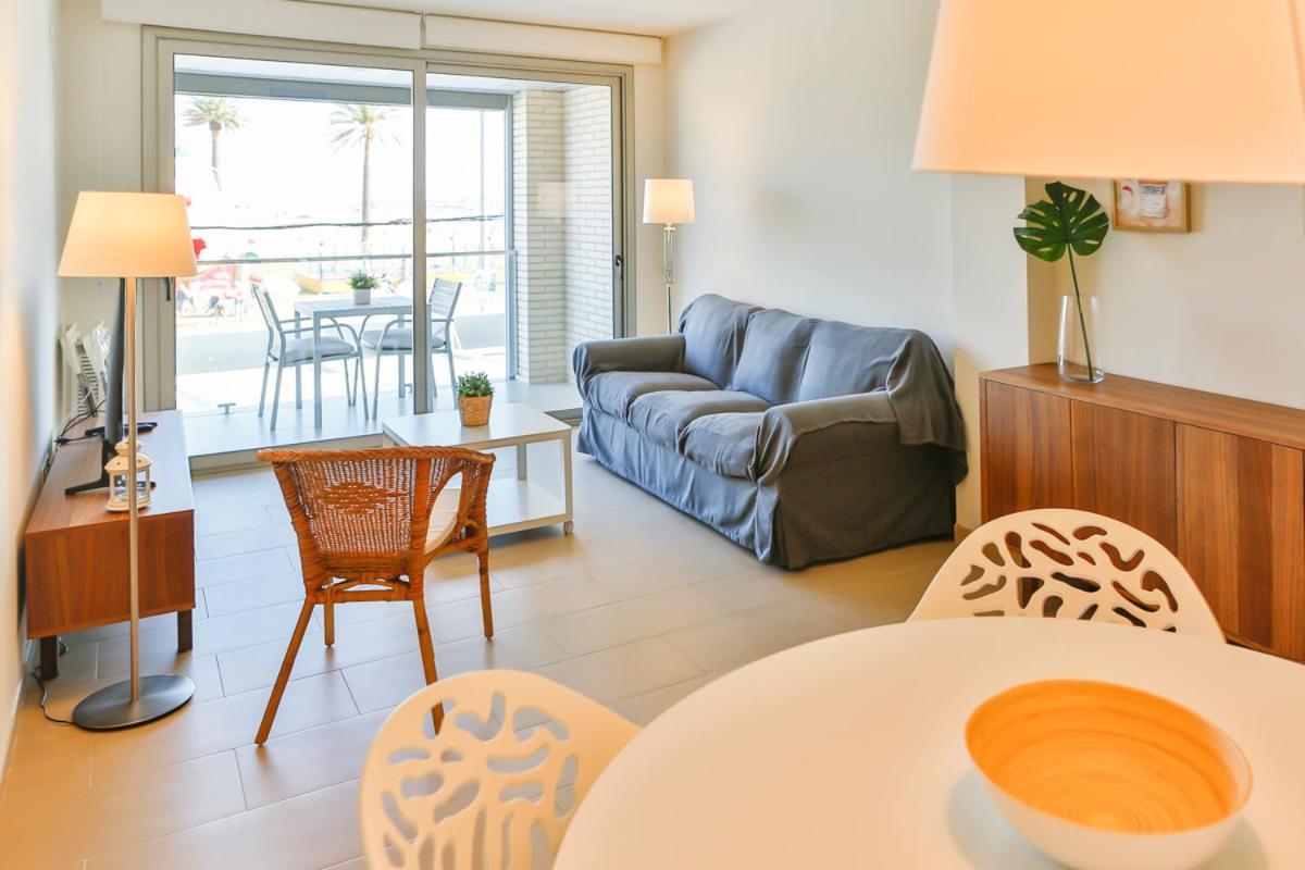 Apartaments Les Palmeres โกมาร์รูกา ภายนอก รูปภาพ