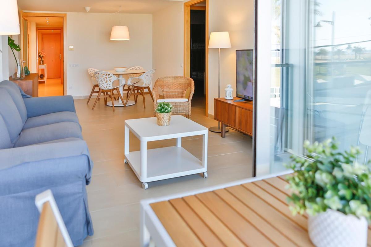 Apartaments Les Palmeres โกมาร์รูกา ภายนอก รูปภาพ