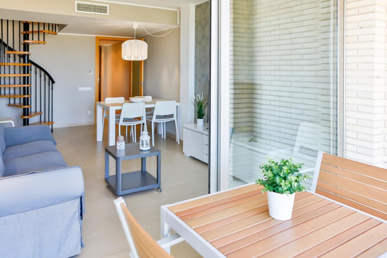 Apartaments Les Palmeres โกมาร์รูกา ภายนอก รูปภาพ