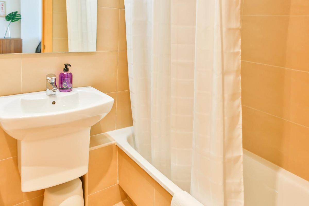 Apartaments Les Palmeres โกมาร์รูกา ภายนอก รูปภาพ