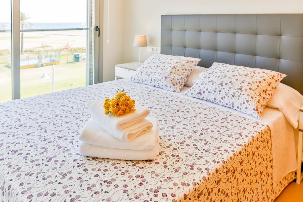 Apartaments Les Palmeres โกมาร์รูกา ภายนอก รูปภาพ