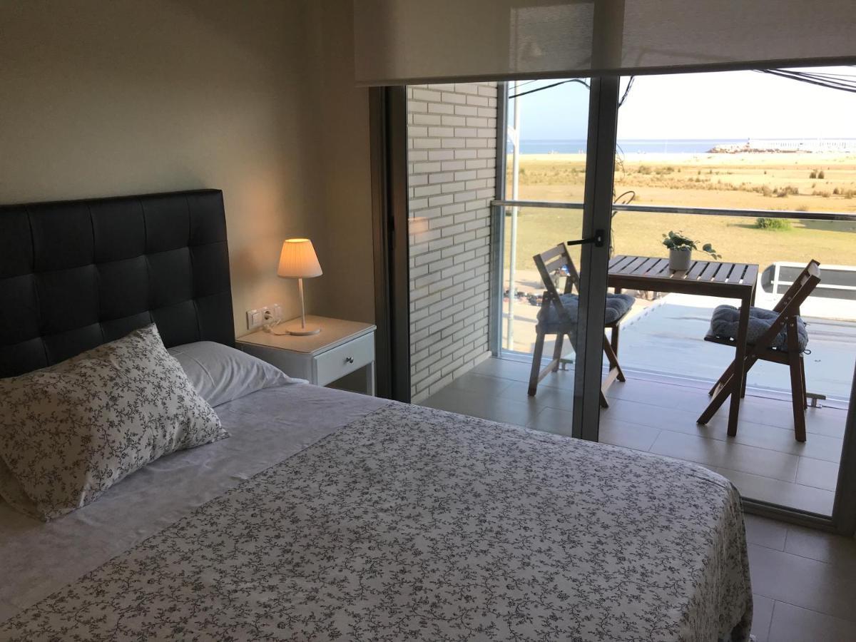 Apartaments Les Palmeres โกมาร์รูกา ภายนอก รูปภาพ