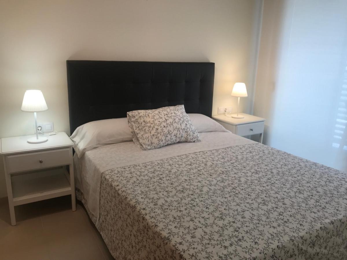 Apartaments Les Palmeres โกมาร์รูกา ภายนอก รูปภาพ