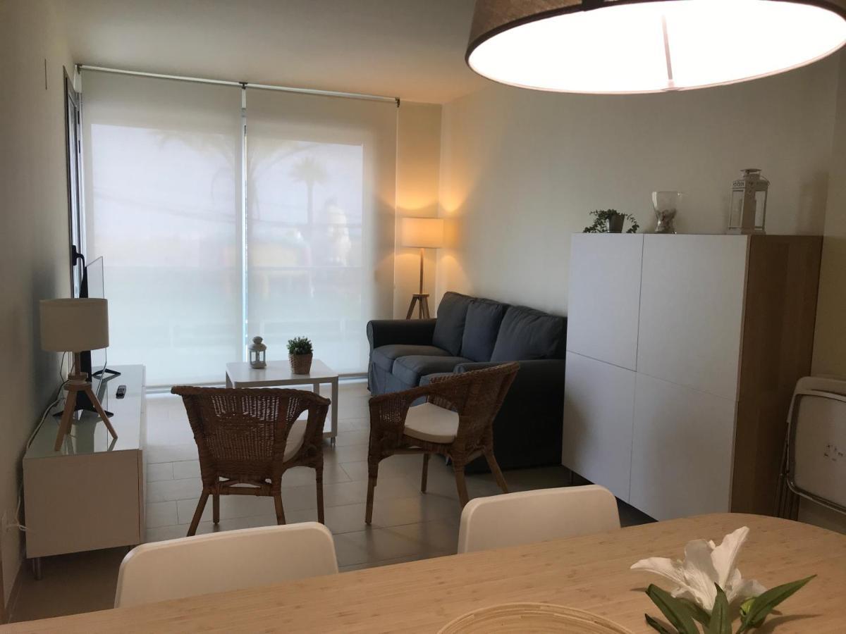 Apartaments Les Palmeres โกมาร์รูกา ภายนอก รูปภาพ