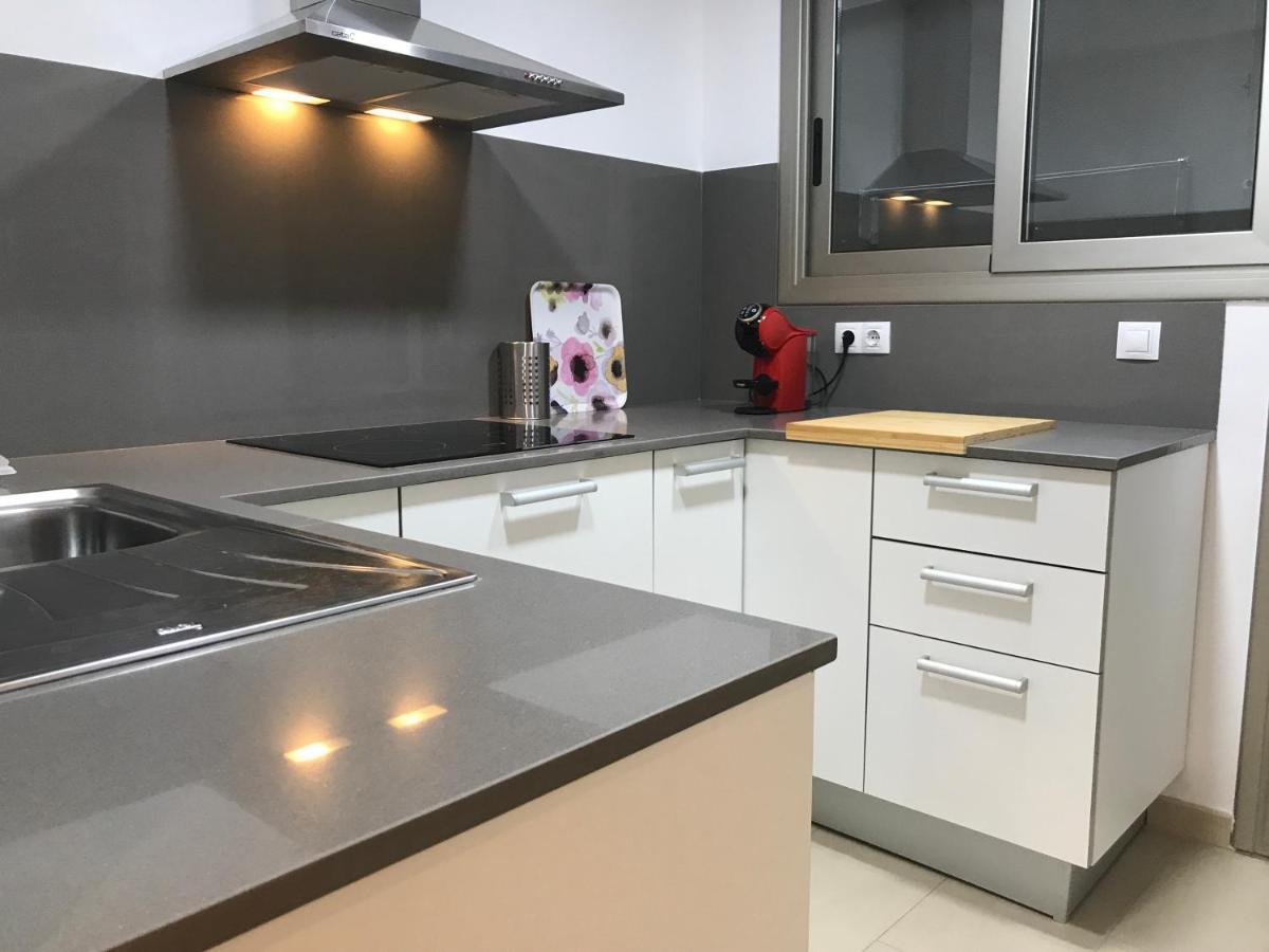 Apartaments Les Palmeres โกมาร์รูกา ภายนอก รูปภาพ