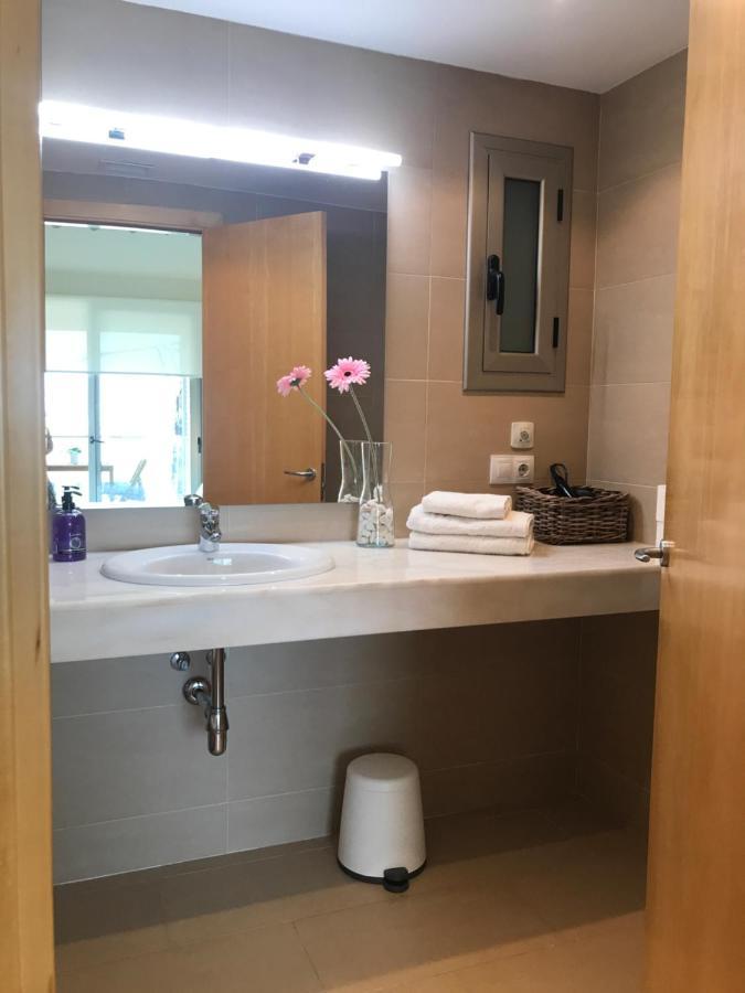 Apartaments Les Palmeres โกมาร์รูกา ภายนอก รูปภาพ